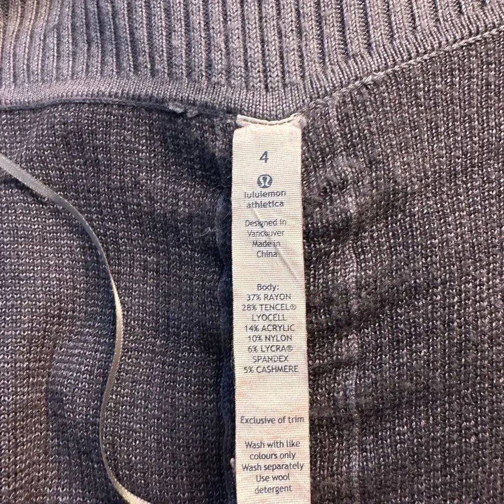 Lululemon Transformation Wrap - Picture 14 of 14